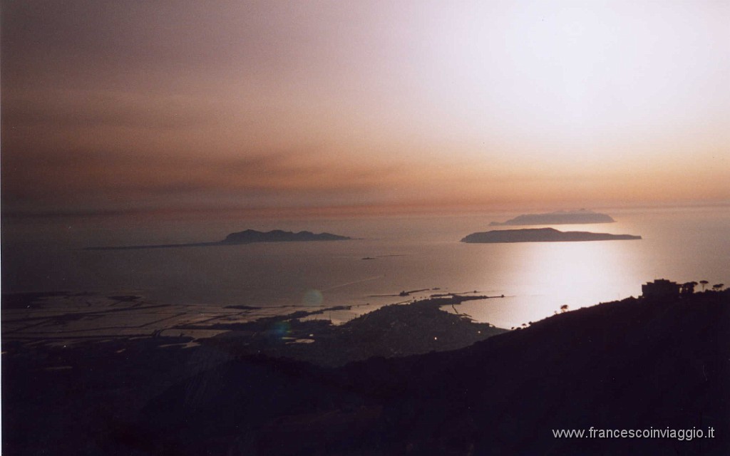 Sun set in the  Egadi islands - Erice.jpg